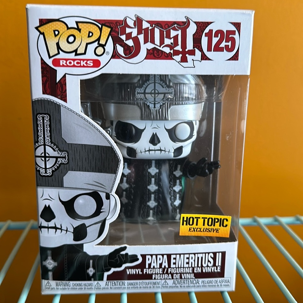 Ghost - Papa Emeritus II - Funko Pop Rocks! Hot Topic Exclusive